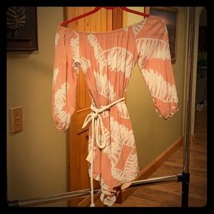 Off the shoulder CUTE romper!